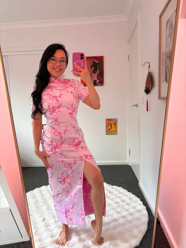 Do you like traditional or modern clothing better