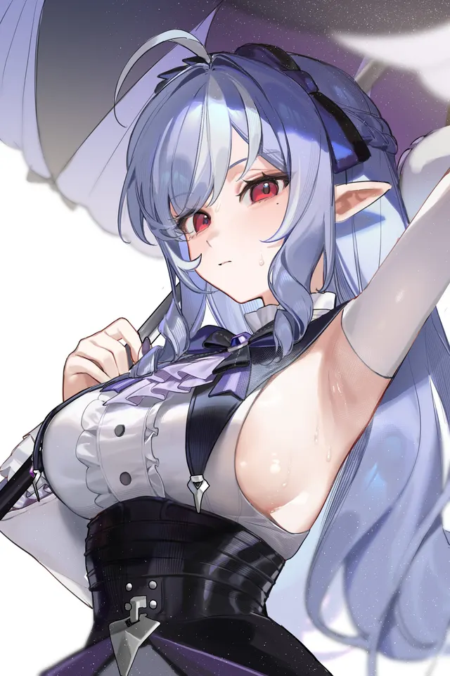 Vivian's sexy armpits and booba