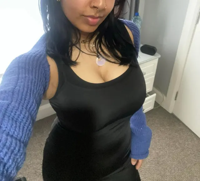 How hot do I look without my dress on? [f] 💗🍒