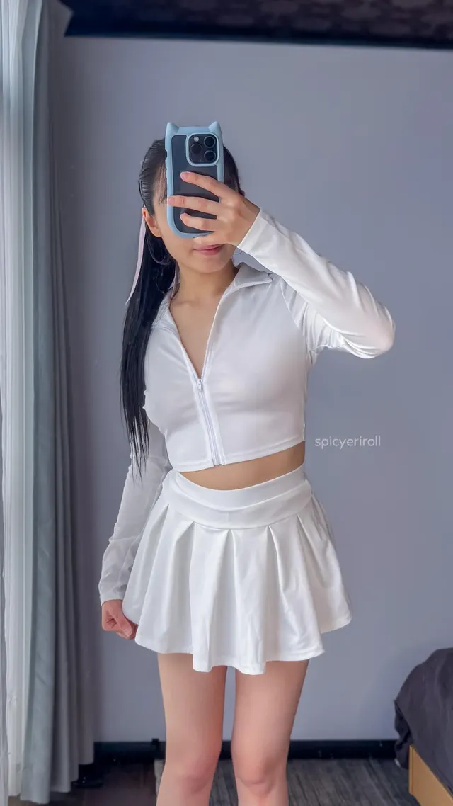 I might dress cute but I'm just a little Japanese freak