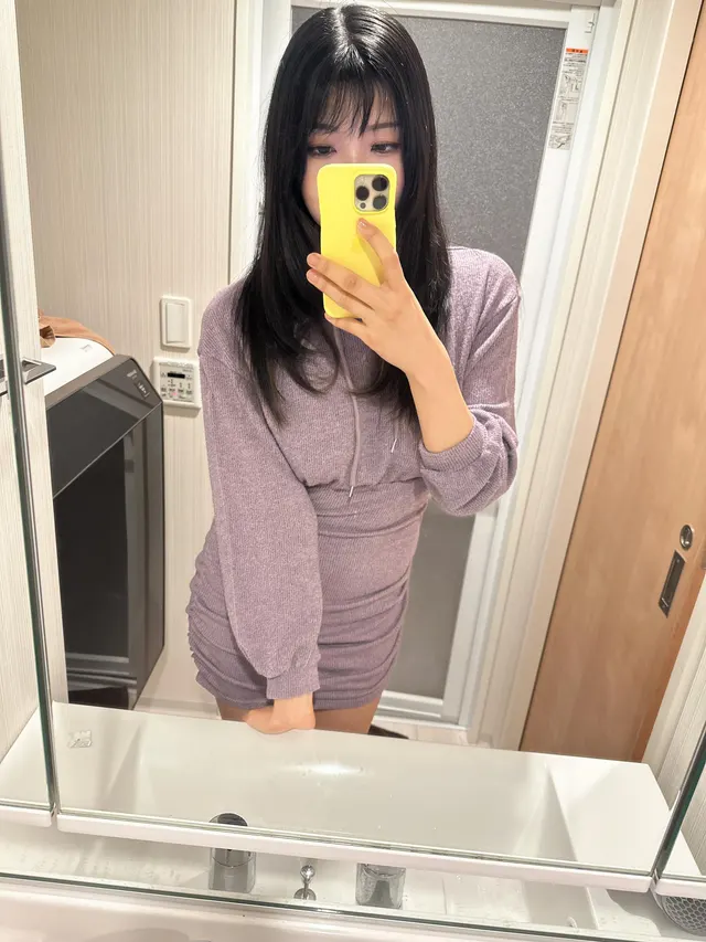 このランジェリー、かわいいと思う？😋 Or is it an easy access for you?
