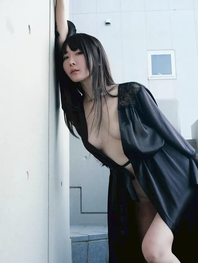 This robe’s barely covering me… say one word and i’ll let it hit the floor 😏🙈