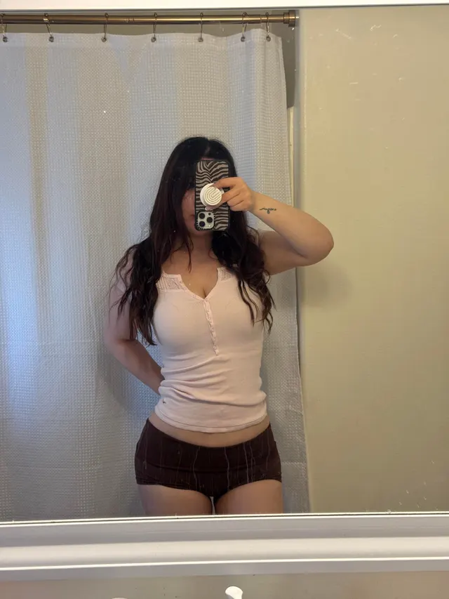 i was thinking… should i grow a bush :3