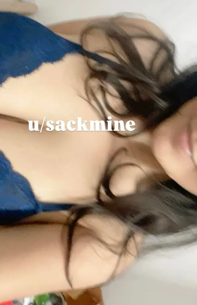 Treats incoming 🤭🩷can you make my boobies giggle [F]