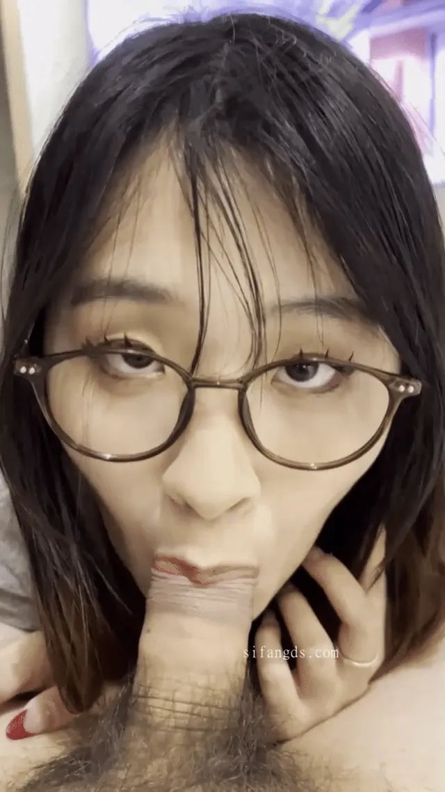 cutie in glasses suck and fuck