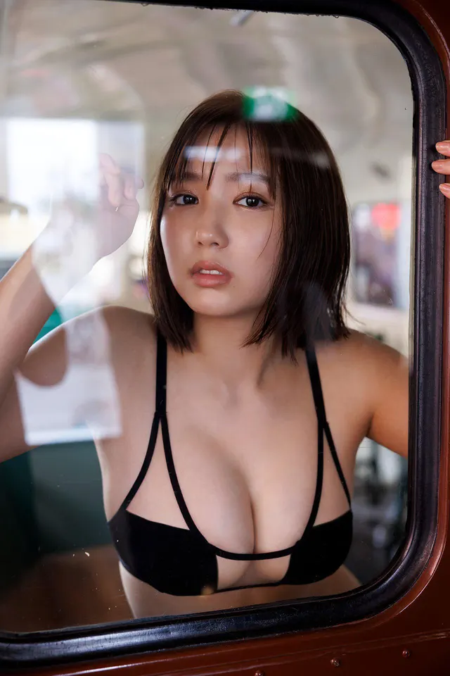 Aika Sawaguchi 沢口愛華