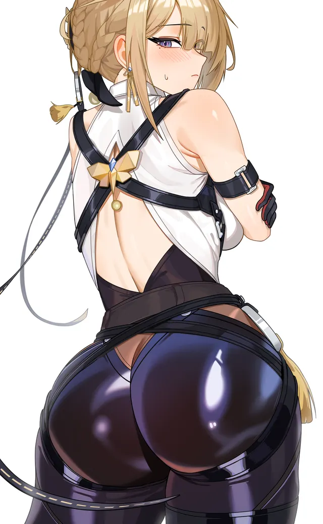 Evelyn Chevalier booty