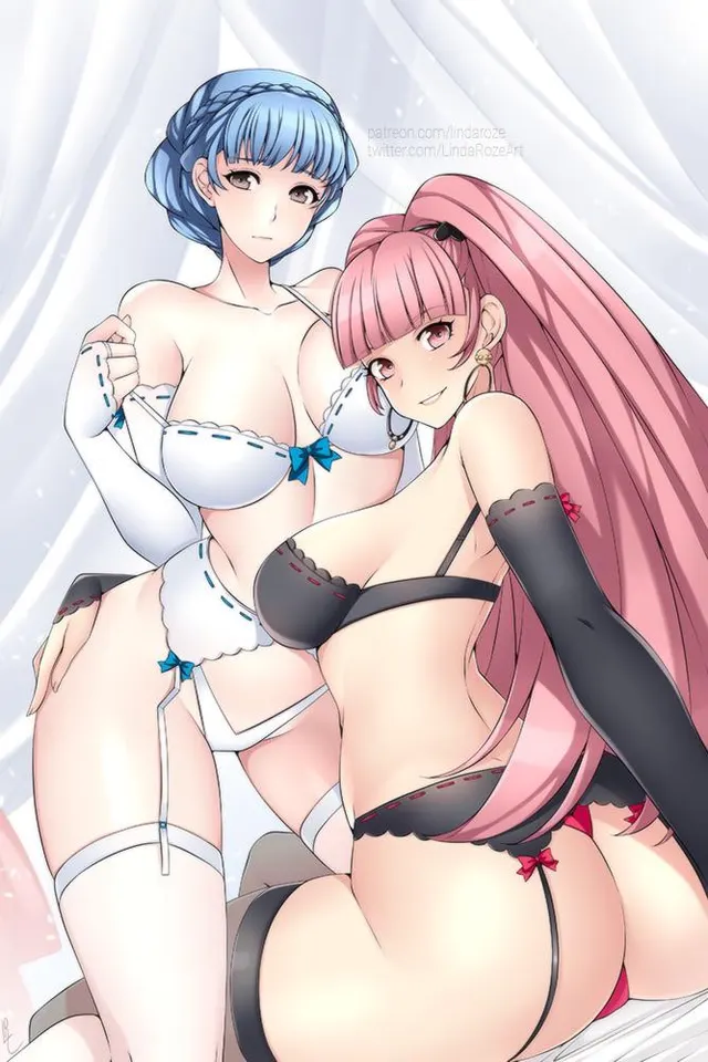 Hilda and Marianne in Lingerie (lindaroze)