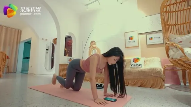 checking her plumbing (timestop - GDCM-018)