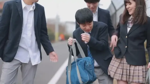 A young boy who was bullied was comforted🥺🥺🥺[HMN-178]