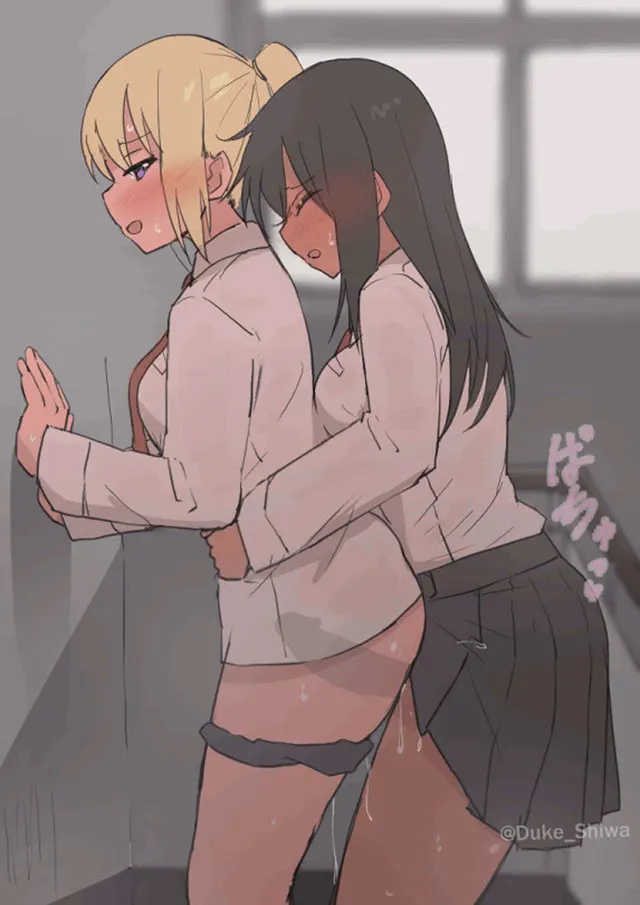 Quick creampie in the hall