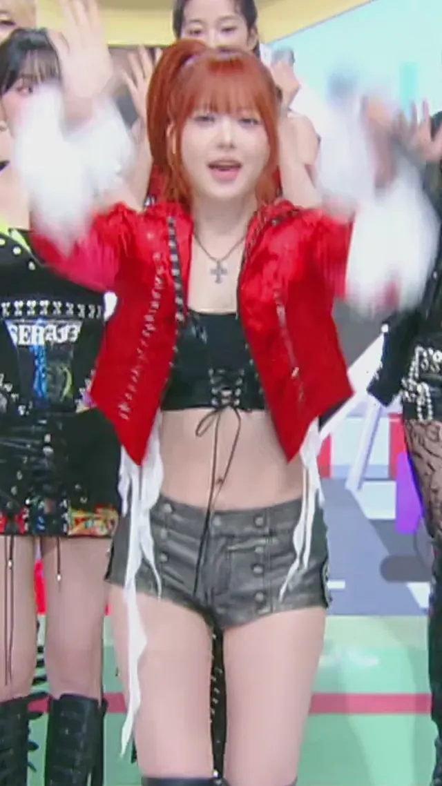 LE SSERAFIM - Eunchae